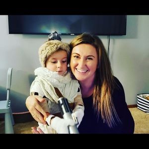 Meet your Posher, Holly